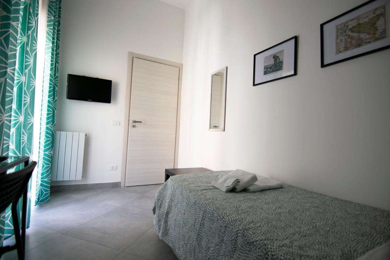 Civico Undici Holiday Home Agrigento Luaran gambar